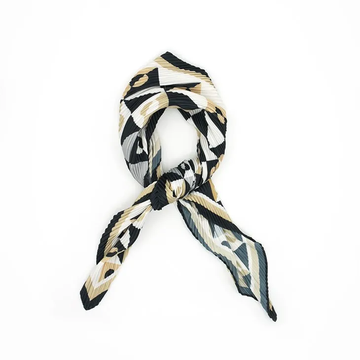 Kontrollige kortsus Bandana S031