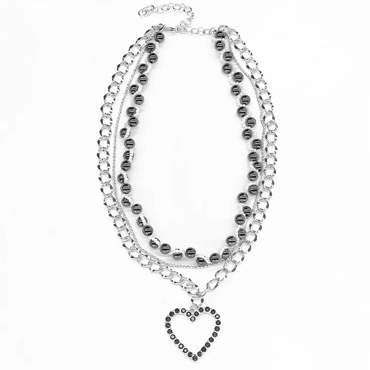 Südame kaelakee komplekt