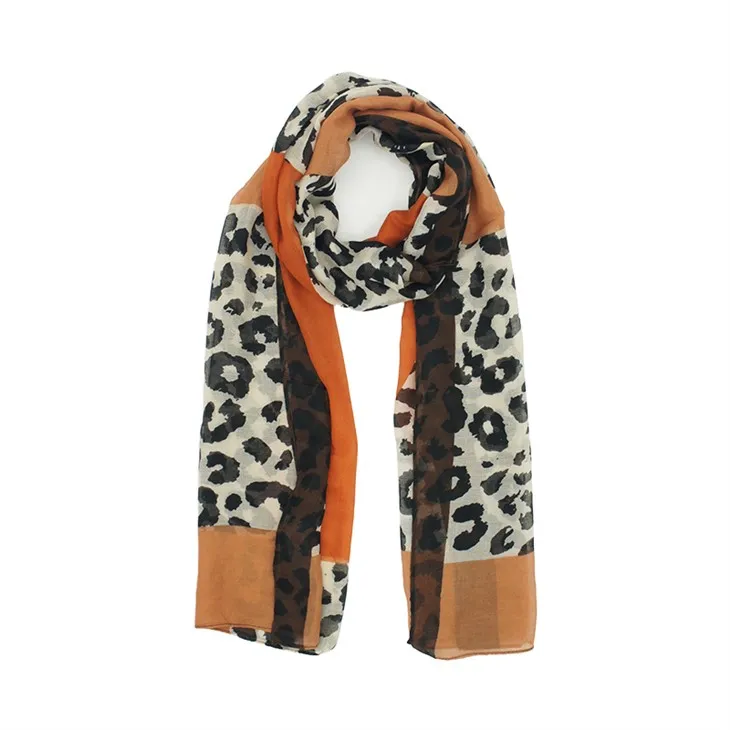 Leopard-rayon sallid